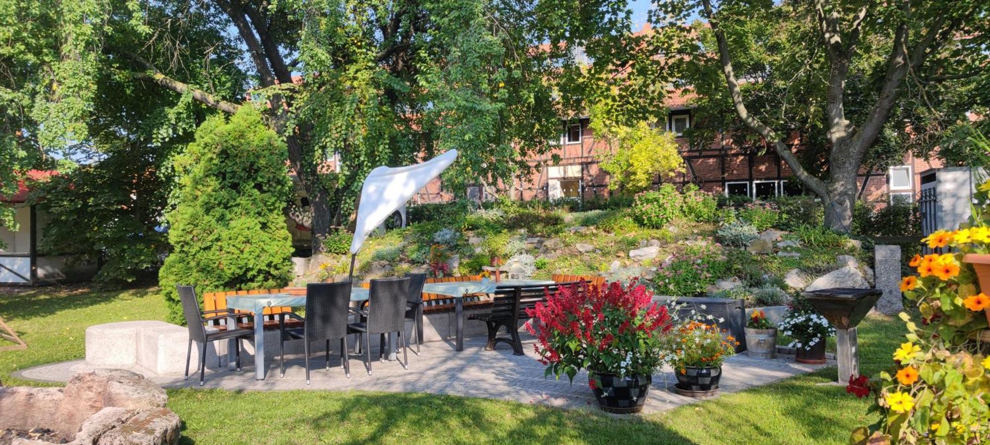 Apartment Im Gruenen Mit Anbindung Ans Zentrum Erfurt Esterno foto